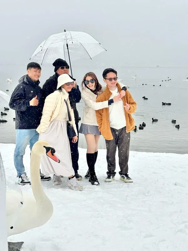 Ibu Ita dan keluarga